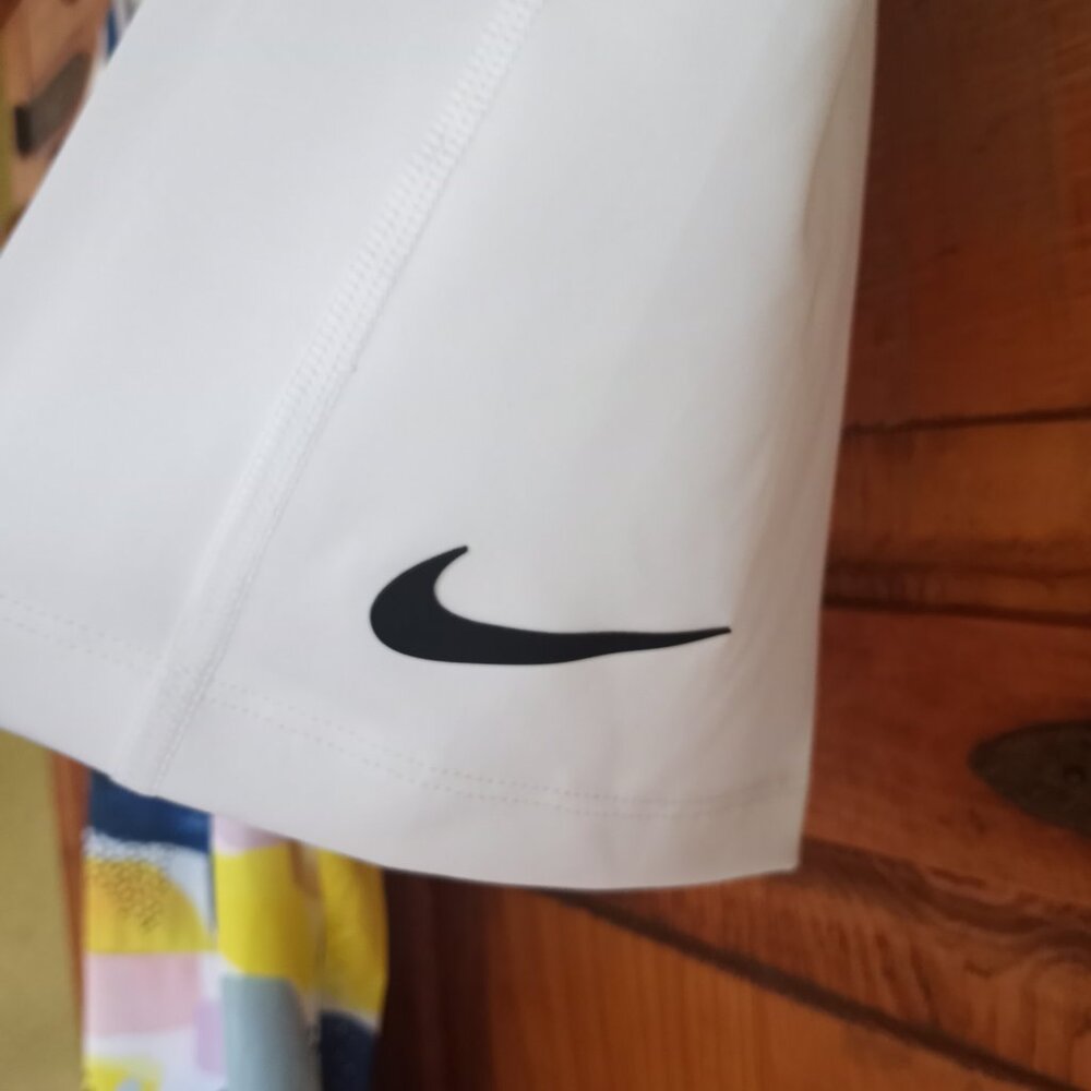 Nike split hem tank dress and short set - Picture 13 of 15